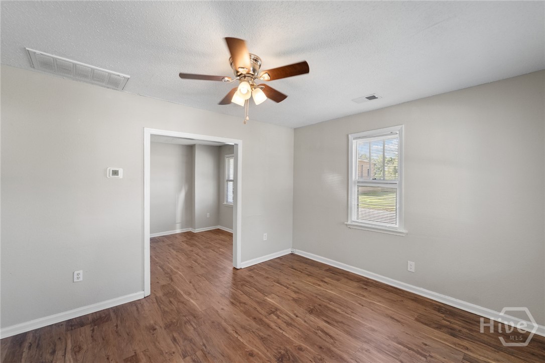 132 Jenks Street Property Photo 3