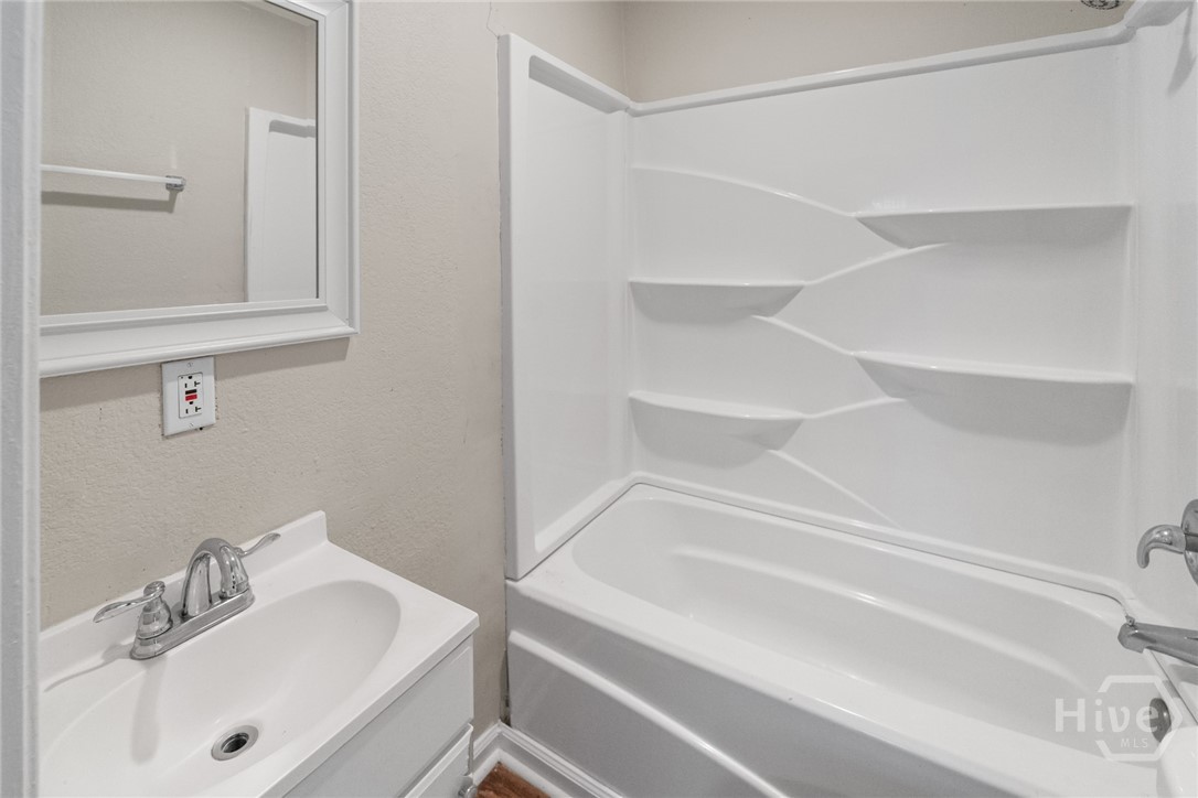 132 Jenks Street Property Photo 17