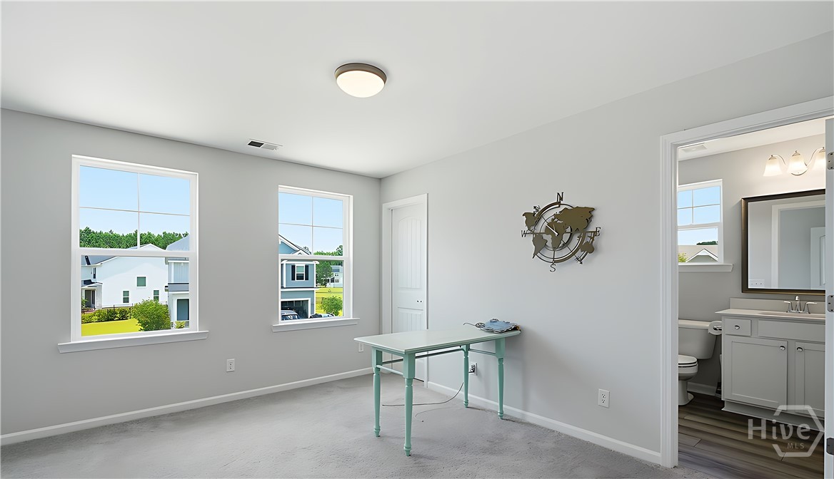 107 Como Drive Property Photo 16