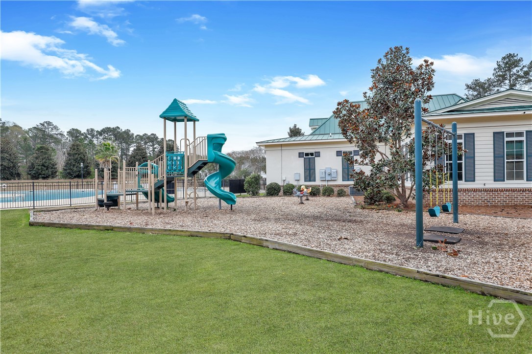 107 Como Drive Property Photo 23