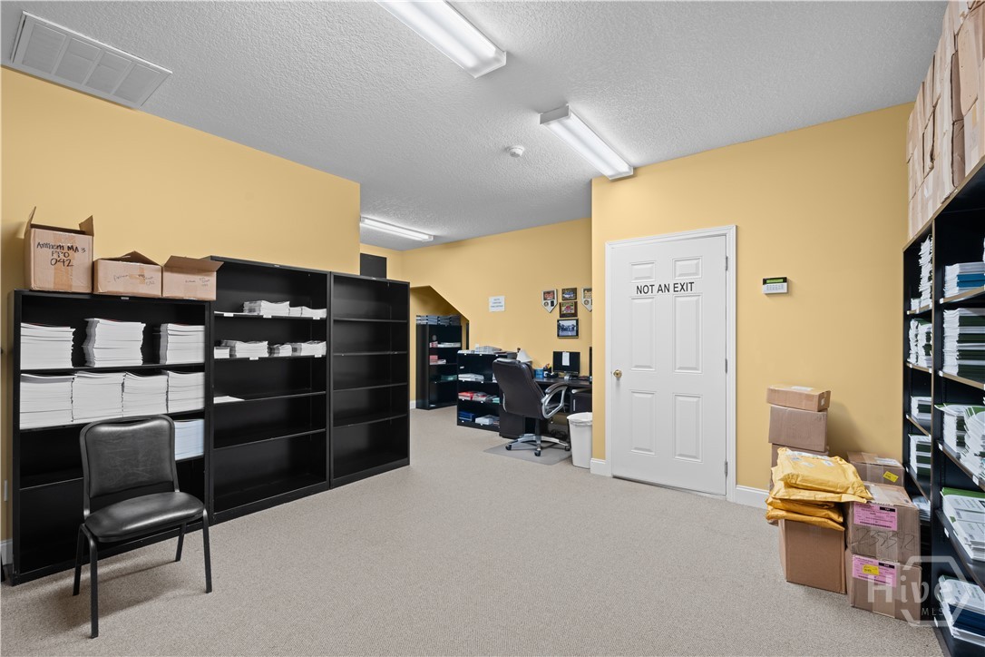 1135 E Hiawatha Street Property Photo 8