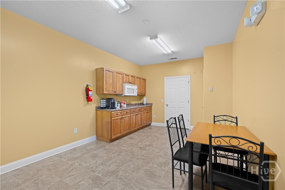 1135 E Hiawatha Street Property Photo 23