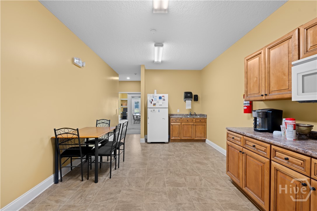 1135 E Hiawatha Street Property Photo 24