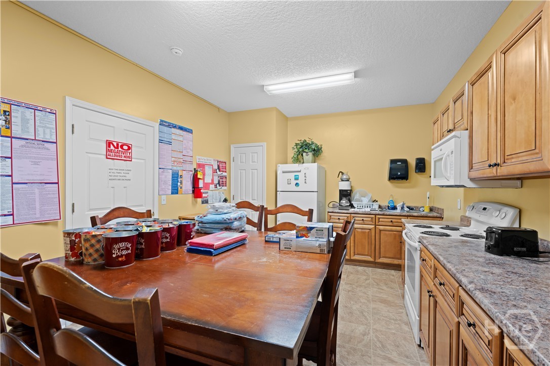 1135 E Hiawatha Street Property Photo 33