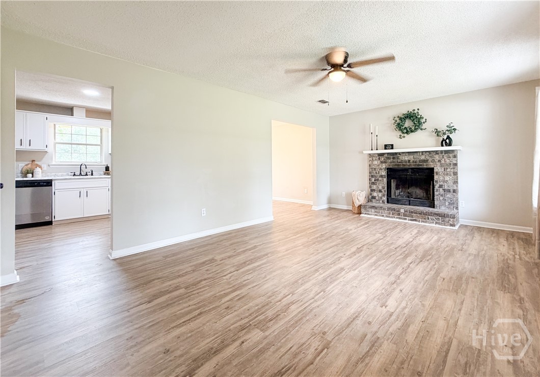 205 Pamela Drive Property Photo 4