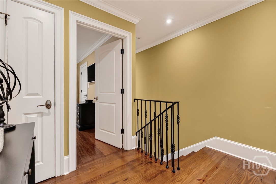 525 E Broughton Street Property Photo 33