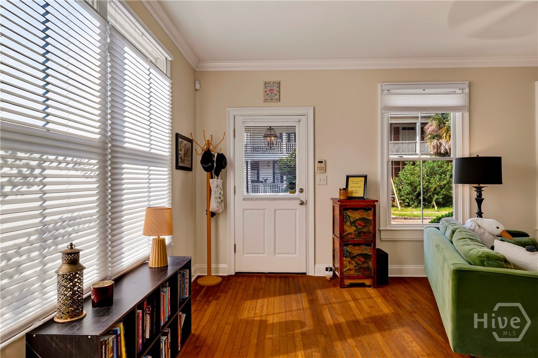 105 W 31st Street Property Photo 5