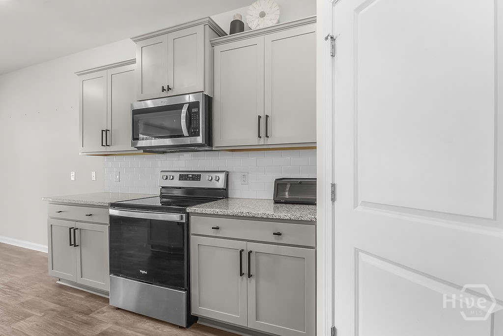 110 Cole Street Property Photo 12
