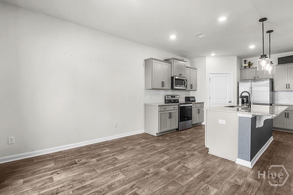 110 Cole Street Property Photo 17