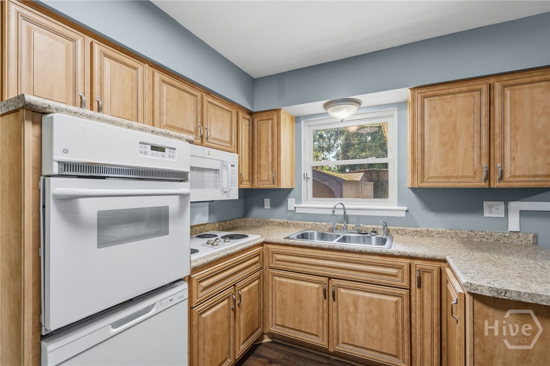3 Monica Boulevard Property Photo 8