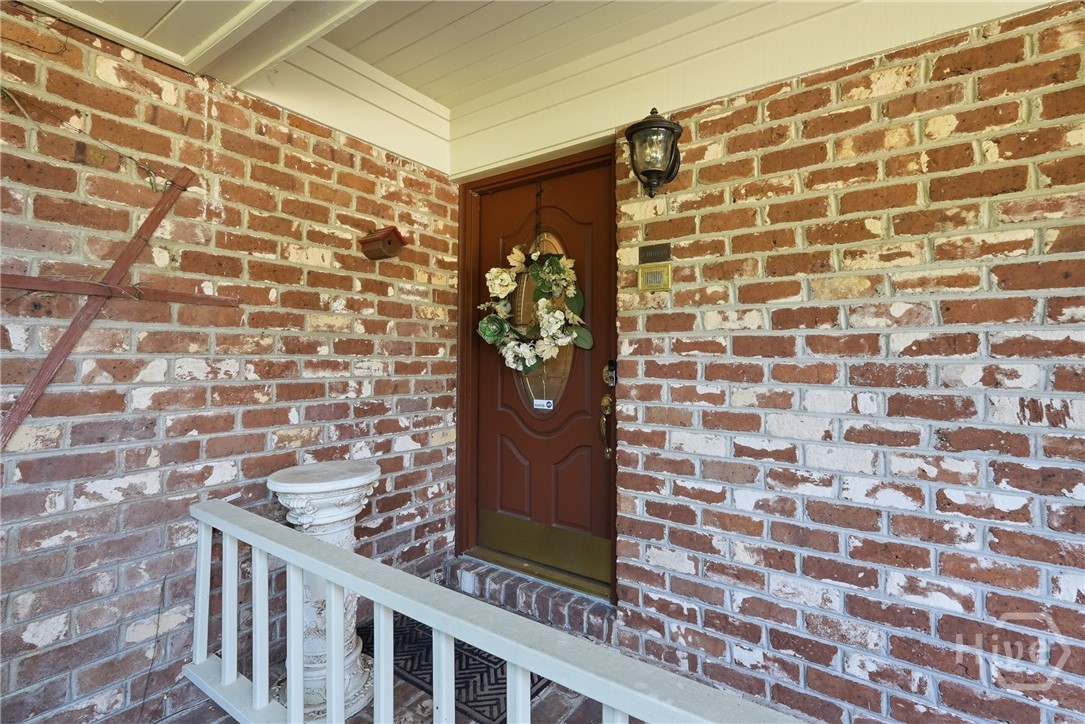104 Winchester Drive Property Photo 2