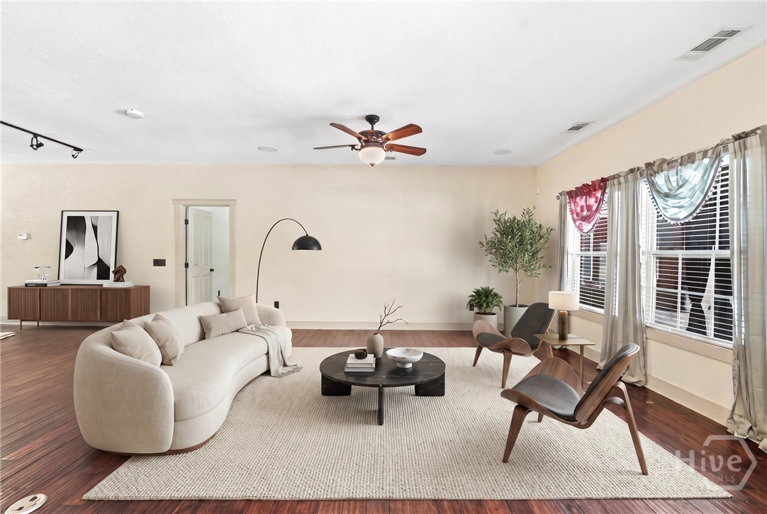 209 Hubener Drive Property Photo 14