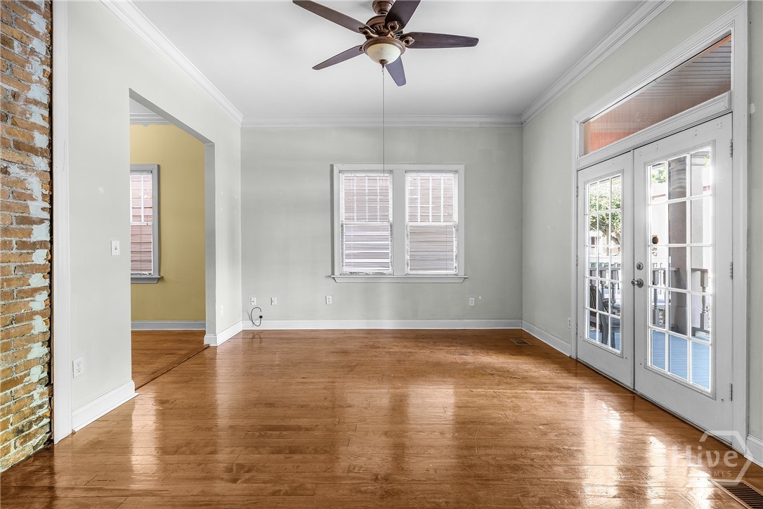 2307 Whitaker Street B Property Photo 4
