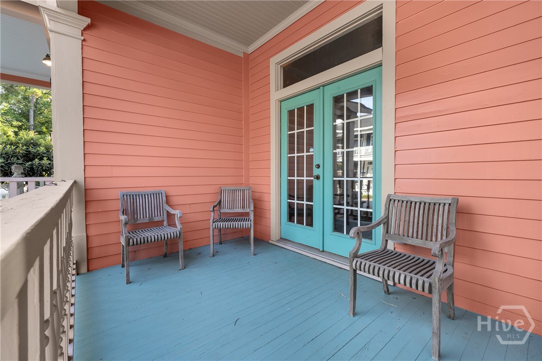 2307 Whitaker Street B Property Photo 6