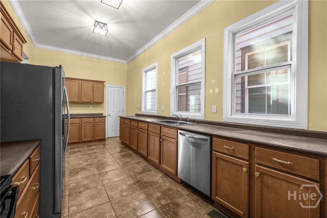 2307 Whitaker Street B Property Photo 13