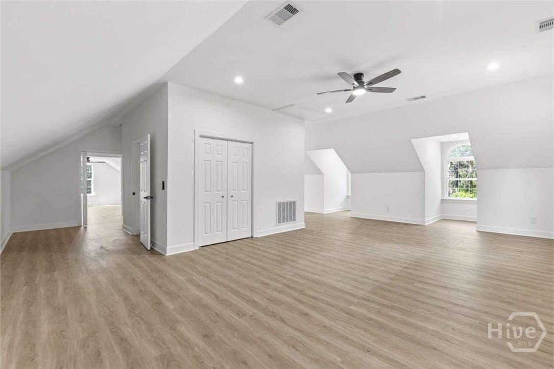 691 Kings Road Property Photo 29