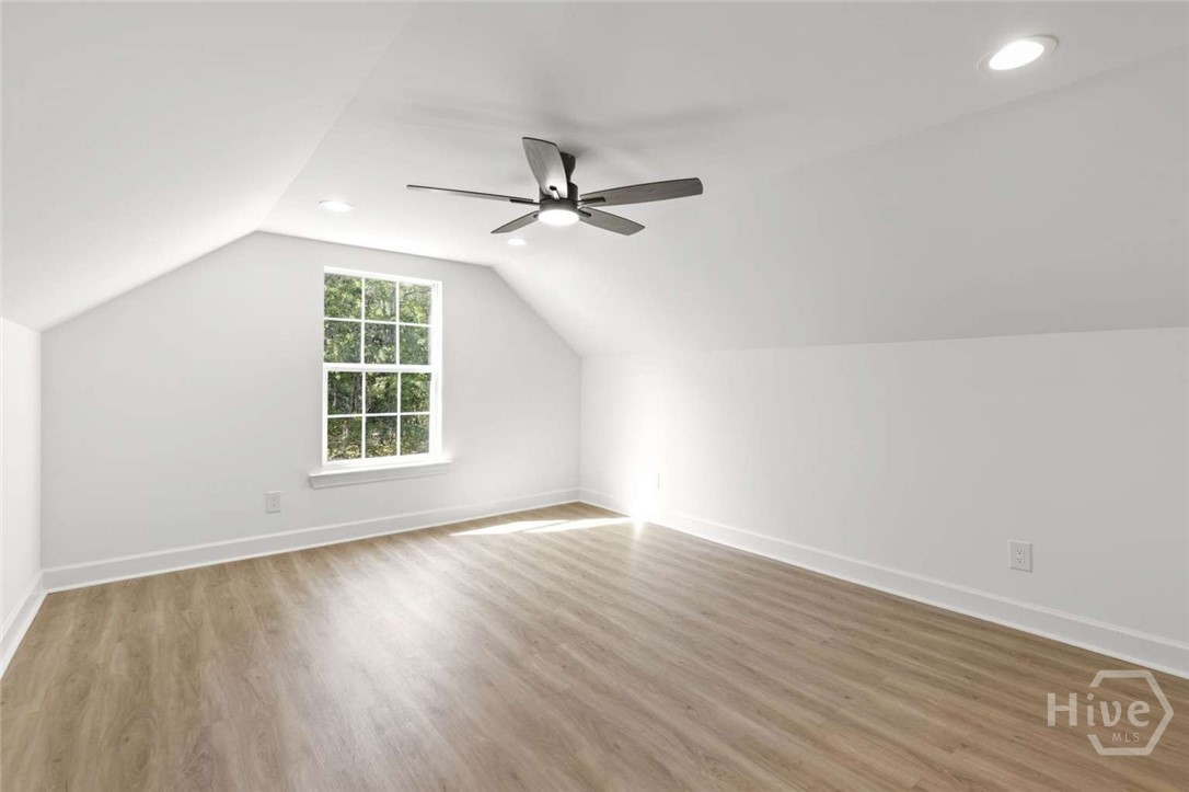 691 Kings Road Property Photo 34