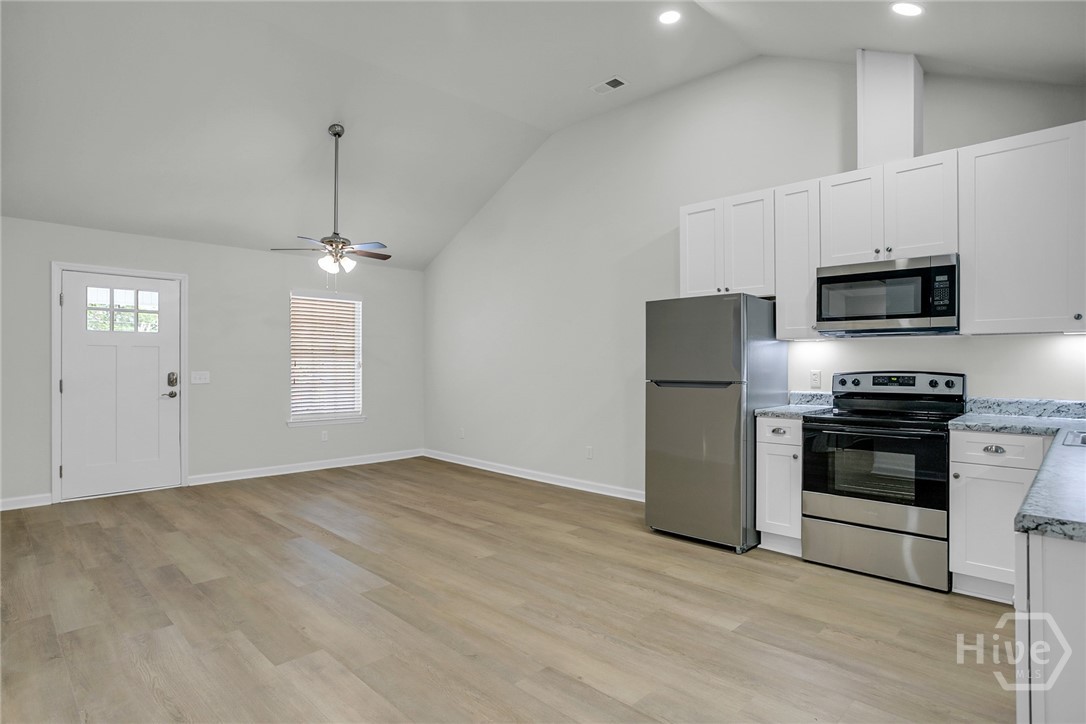 2108 California Avenue Property Photo 8