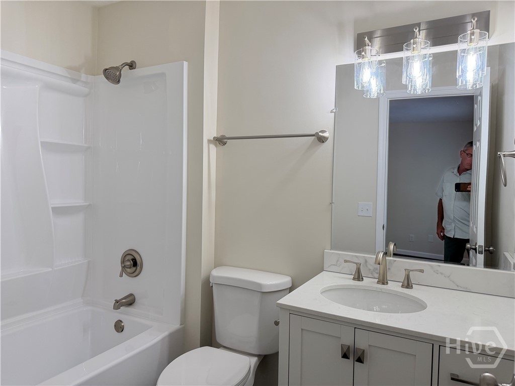 459 Mall Boulevard 88 Property Photo 9