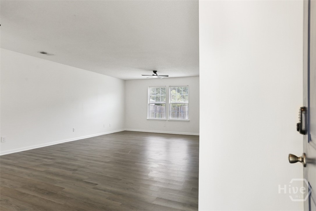 6 Lake Shore Boulevard Property Photo 7
