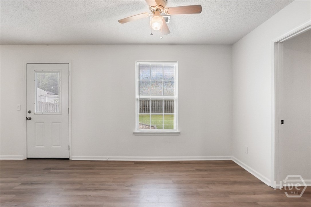 6 Lake Shore Boulevard Property Photo 9