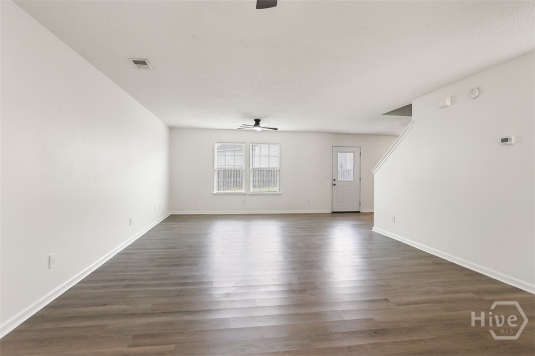 6 Lake Shore Boulevard Property Photo 12