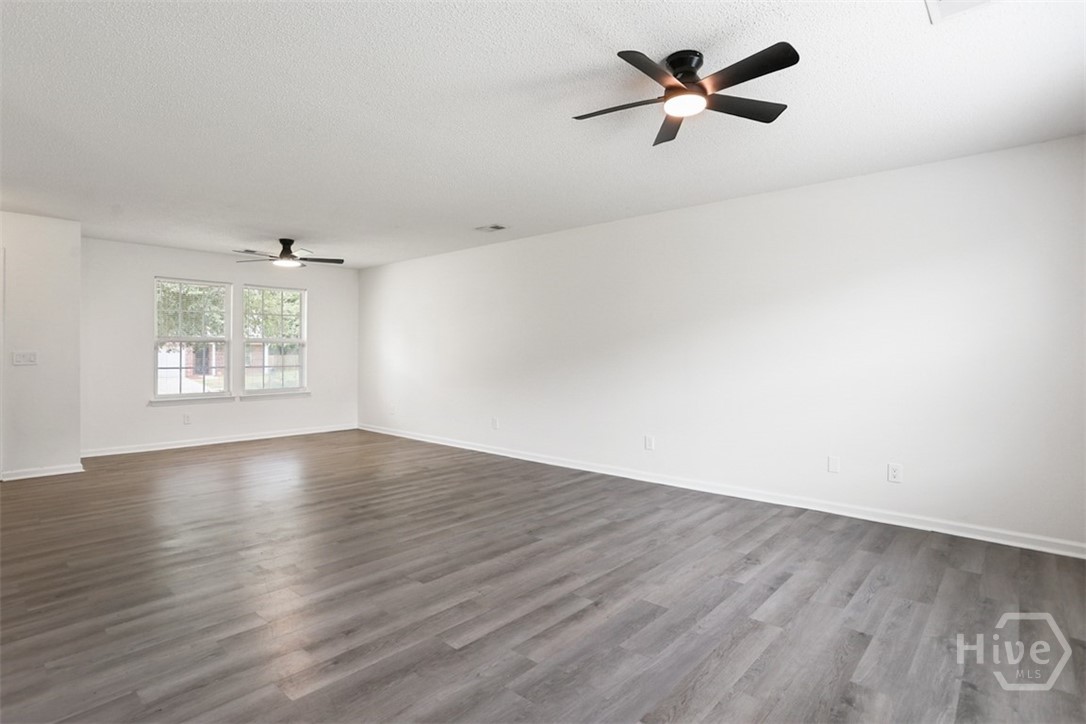 6 Lake Shore Boulevard Property Photo 13
