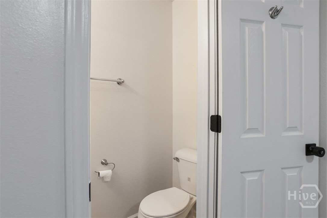 6 Lake Shore Boulevard Property Photo 17