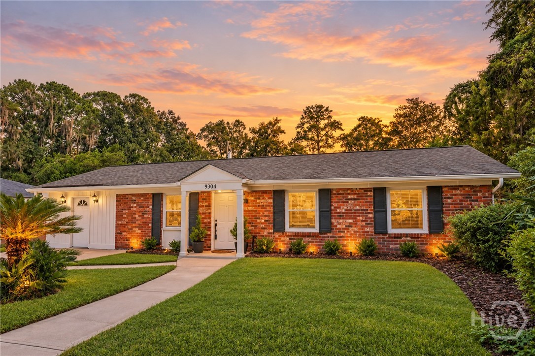 9304 Dunwoody Drive