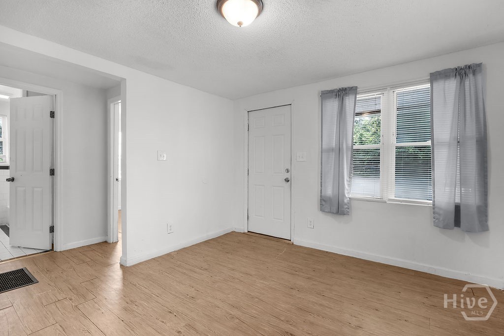 3311 Myrtle Street Property Photo 9