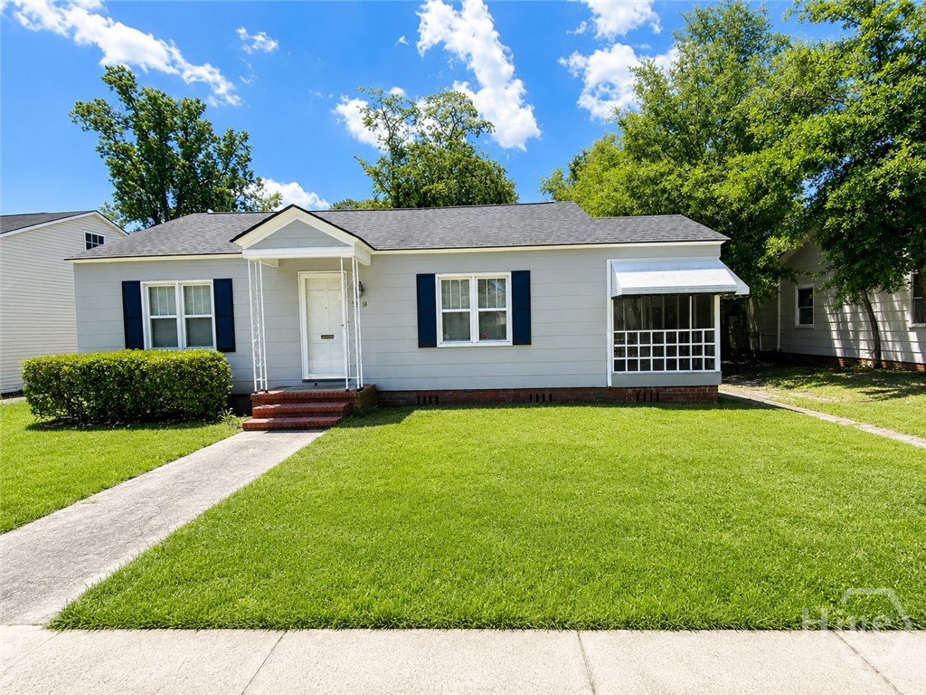 2219 E 40th Street Property Photo 1