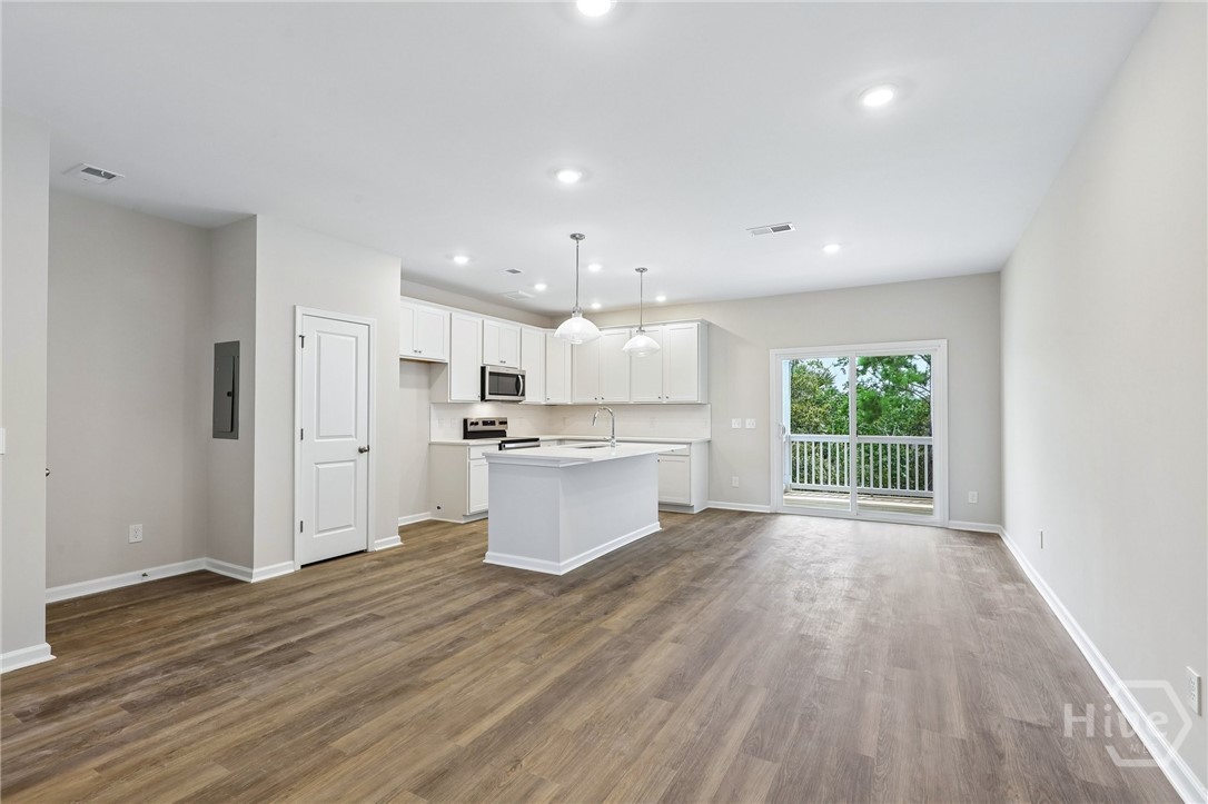 111 Annoula Way Property Photo 10