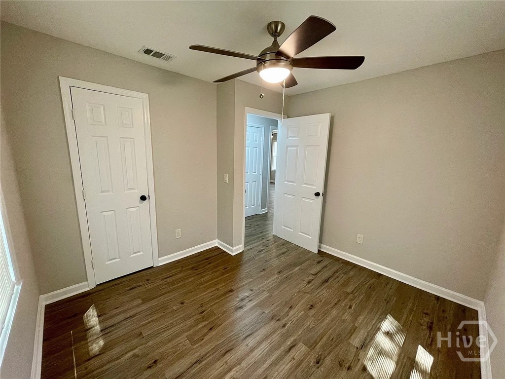 237 W 73rd Street Property Photo 15