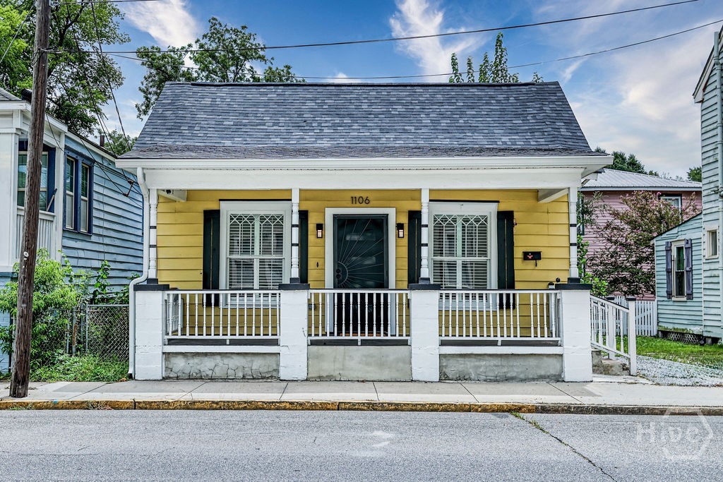 1106 E Broad Street