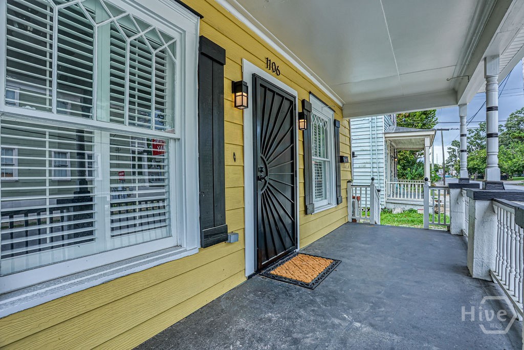 1106 E Broad Street Property Photo 6