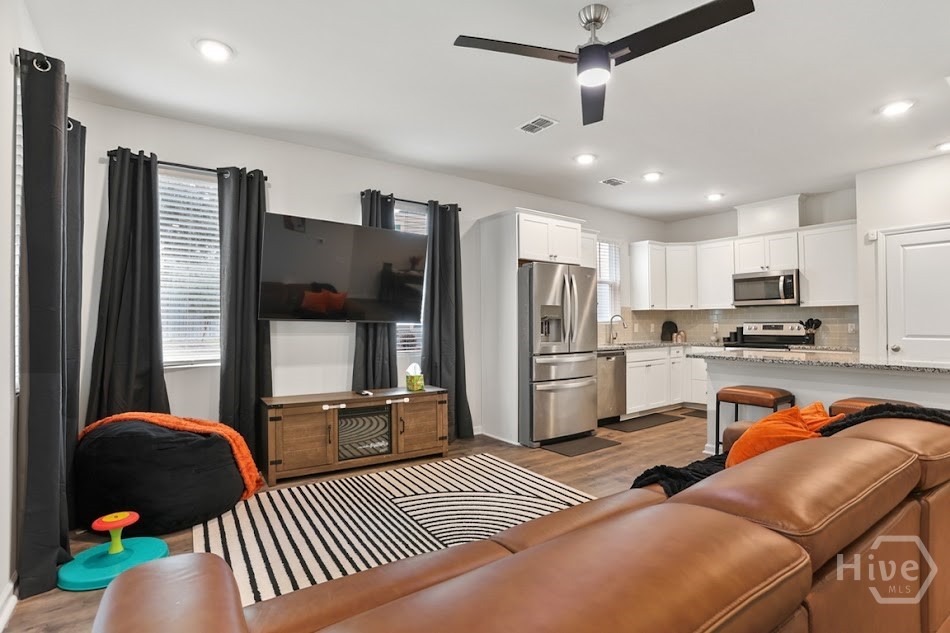 110 Benelli Drive Property Photo 16