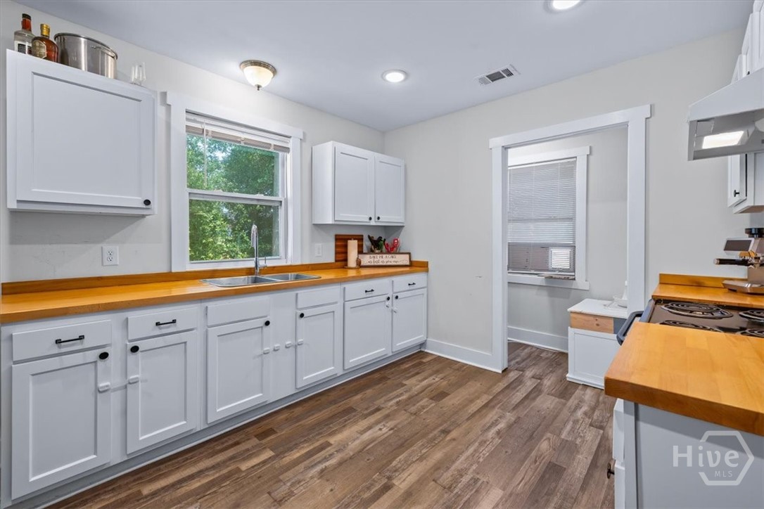 204 N Ash Street Property Photo 8