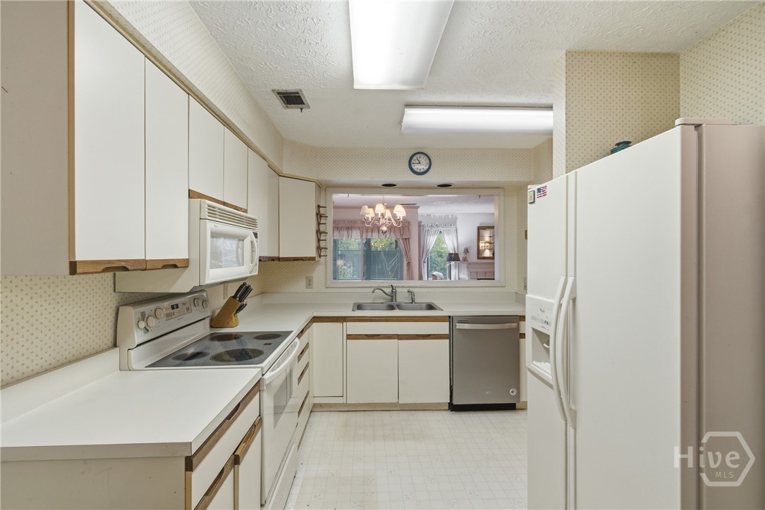 25 Vernon River Drive Property Photo 7