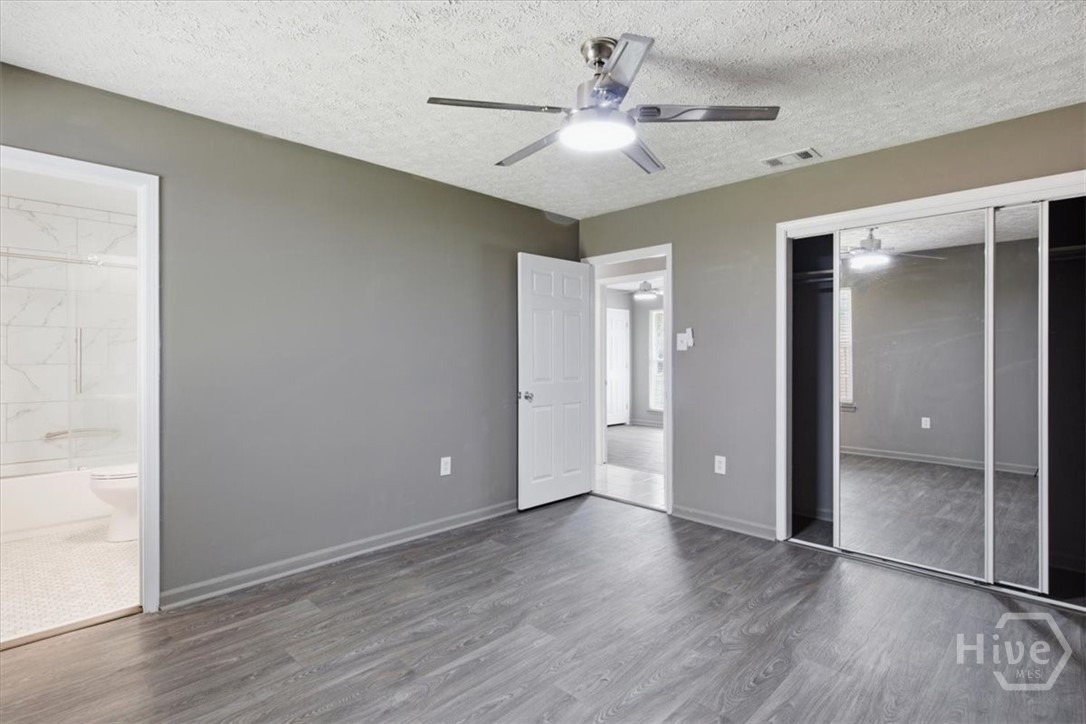 601 Leaning Oaks Drive Property Photo 18