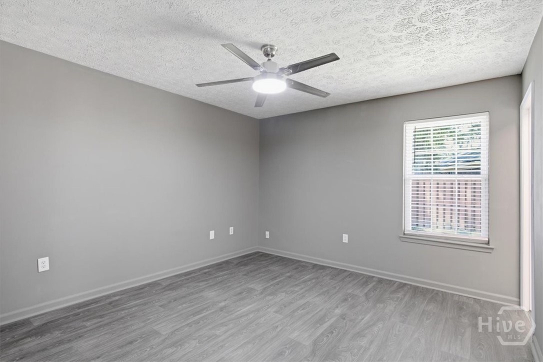 601 Leaning Oaks Drive Property Photo 25