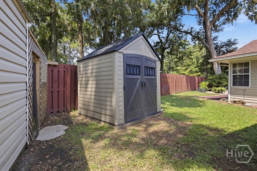 601 Leaning Oaks Drive Property Photo 35