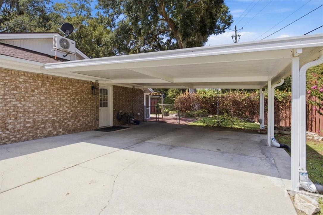 601 Leaning Oaks Drive Property Photo 38