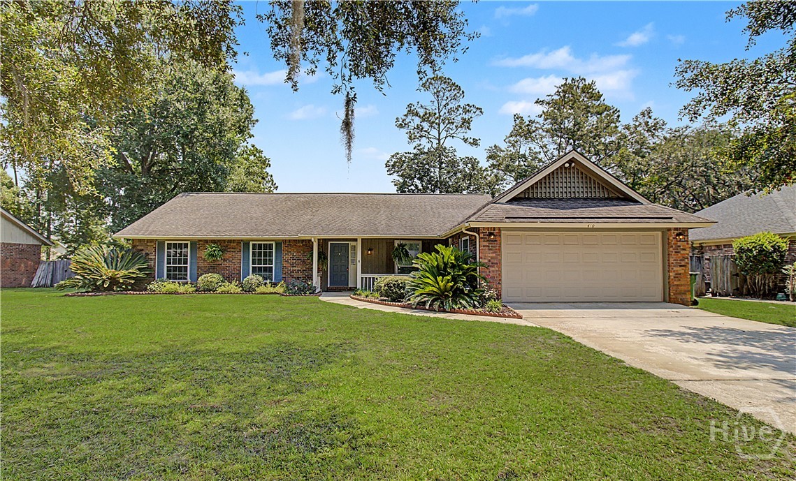 410 Club Drive Property Photo 1
