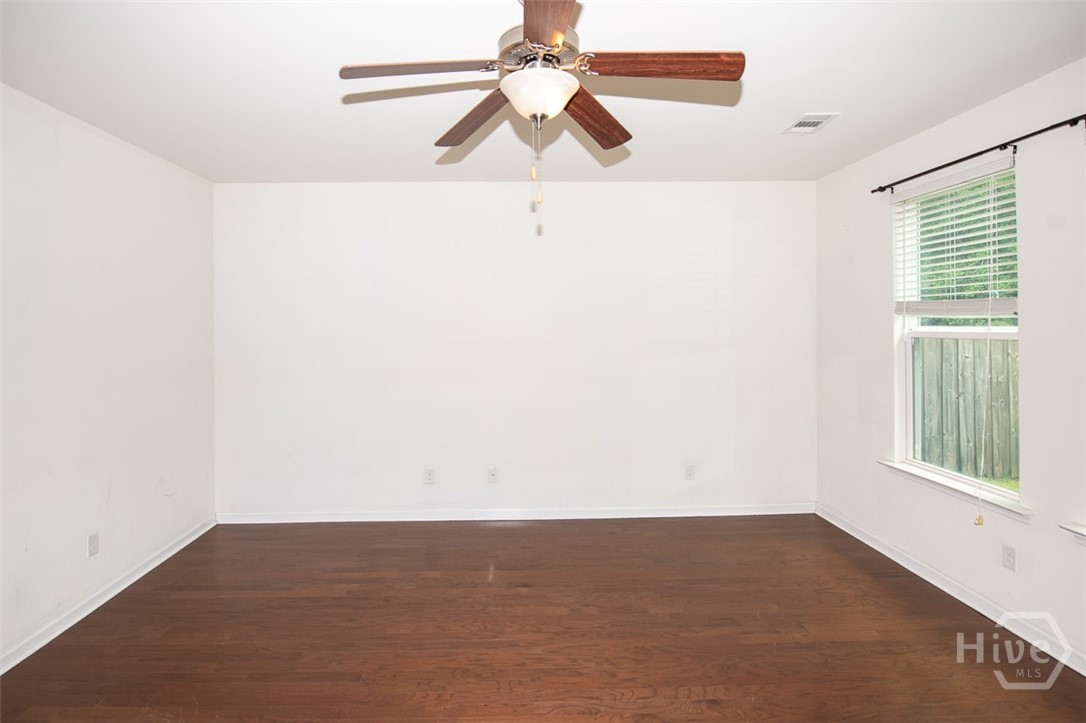 376 Southwilde Way Property Photo 13