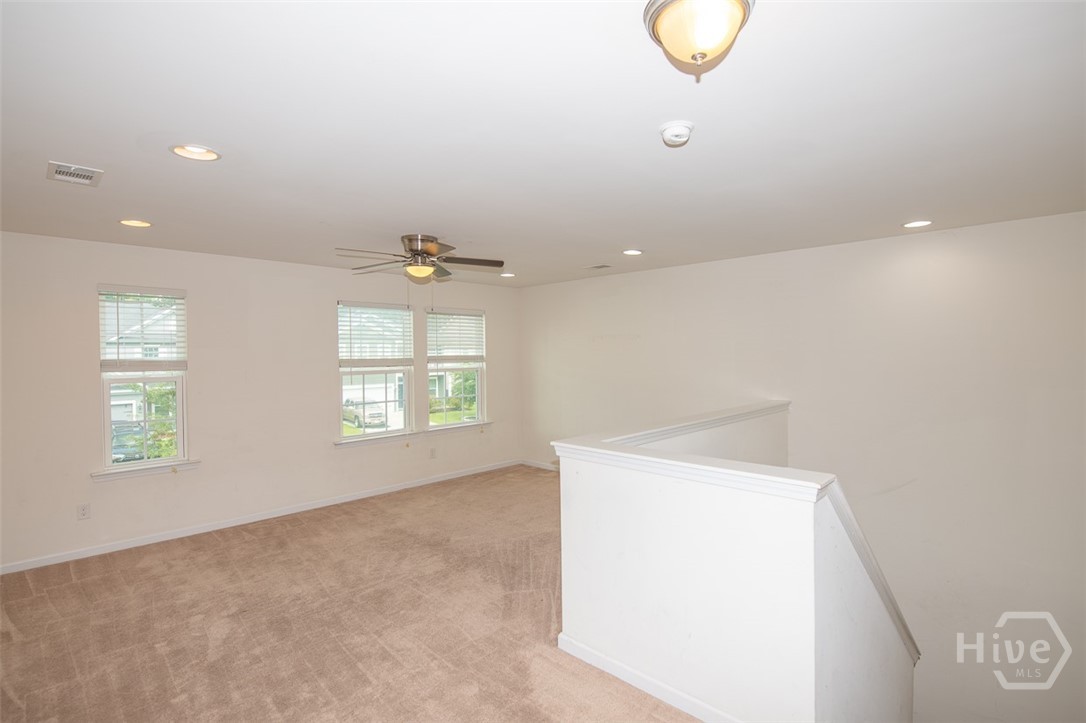 376 Southwilde Way Property Photo 23