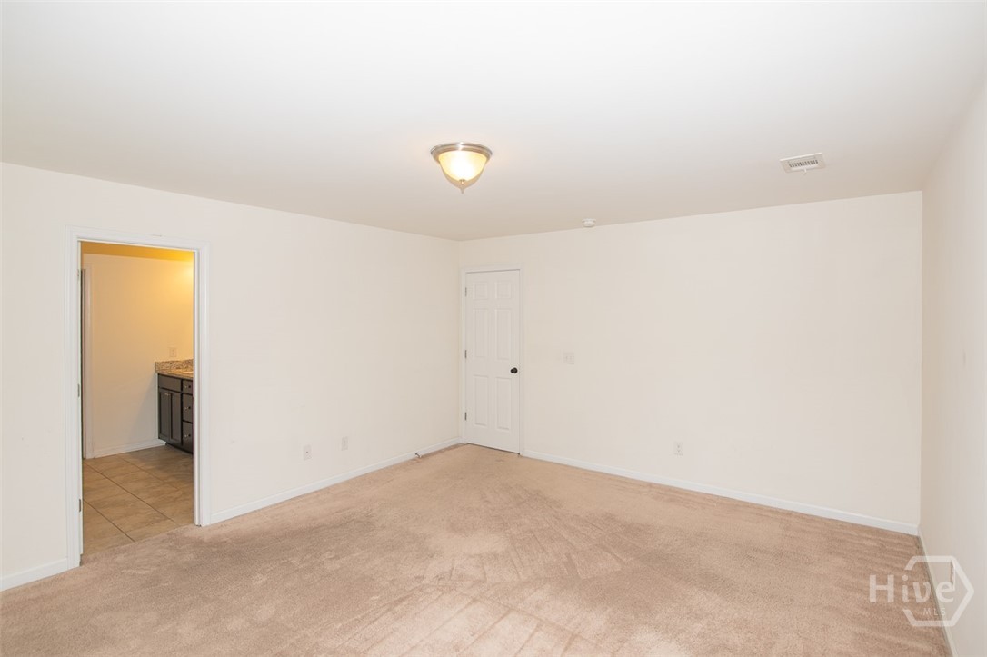 376 Southwilde Way Property Photo 28