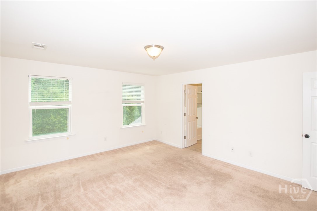 376 Southwilde Way Property Photo 29