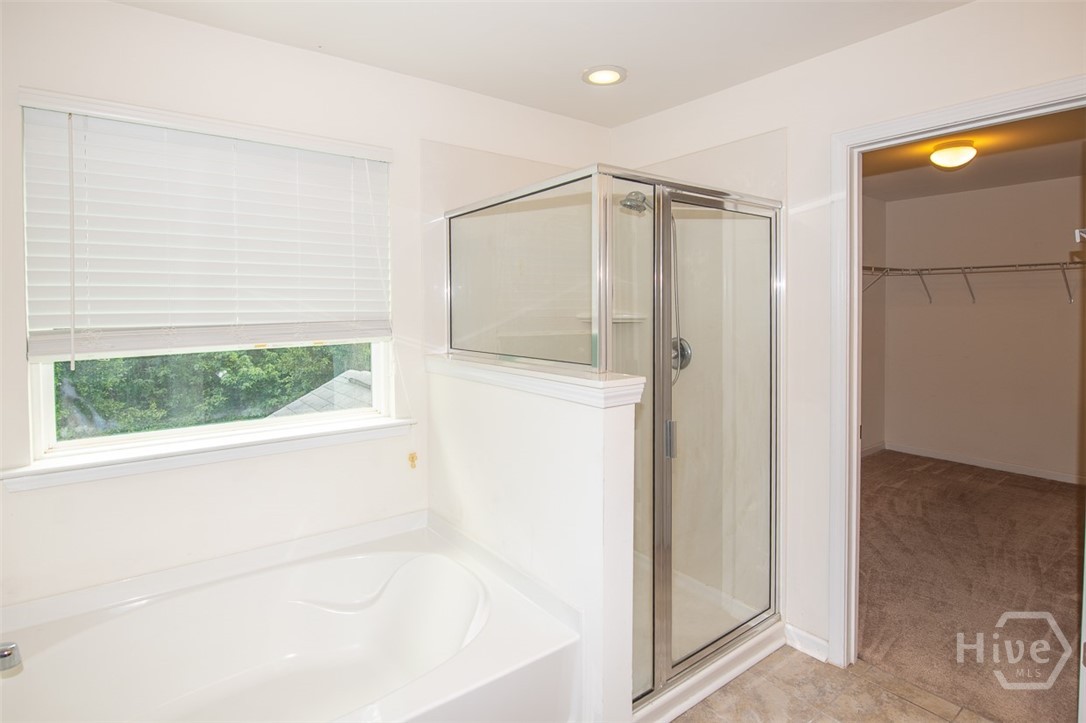 376 Southwilde Way Property Photo 32
