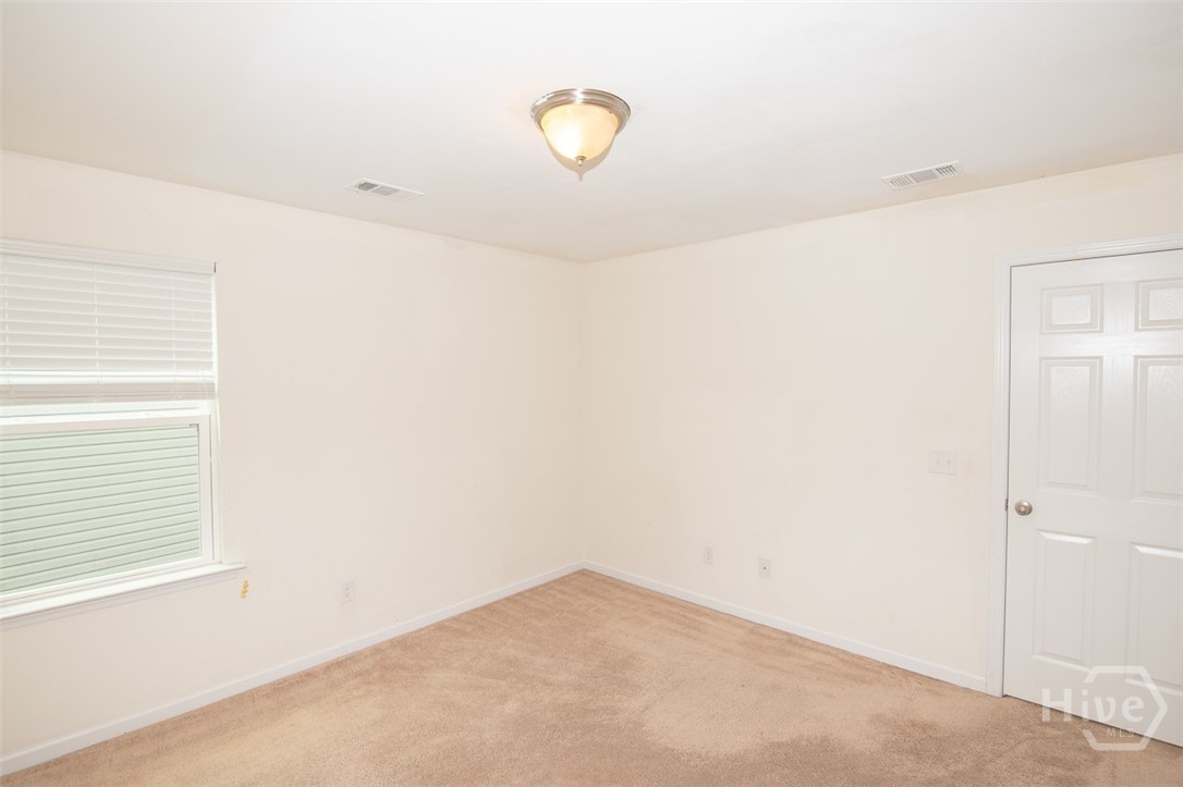 376 Southwilde Way Property Photo 36