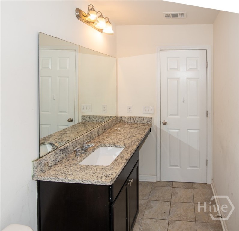 376 Southwilde Way Property Photo 39